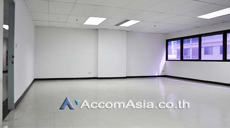 unit Office space For Rent in Silom, Bangkok  near BTS Saint Louis - BTS Surasak (AA16337)